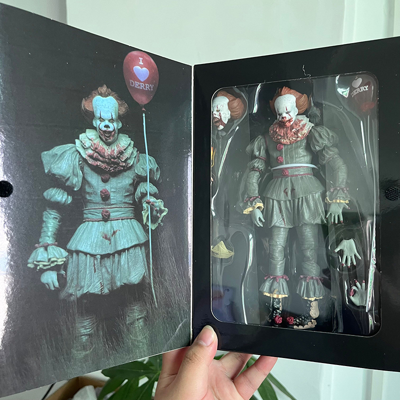 NECA Pennywise Joker لعبة شخصي - مراجعة Kotobukiya Bishoujo وسعره